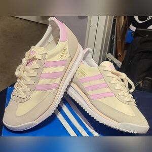 Adidas SL 72 RS, New In Box! Womens 8.5 / Youth 6.5